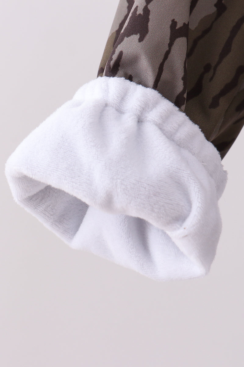 Camouflage print raincoat